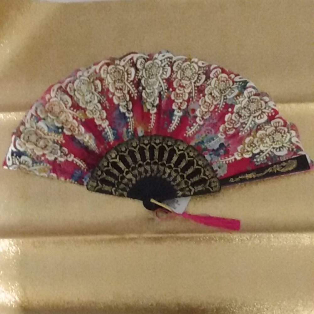 🆕 Foldable Fan
